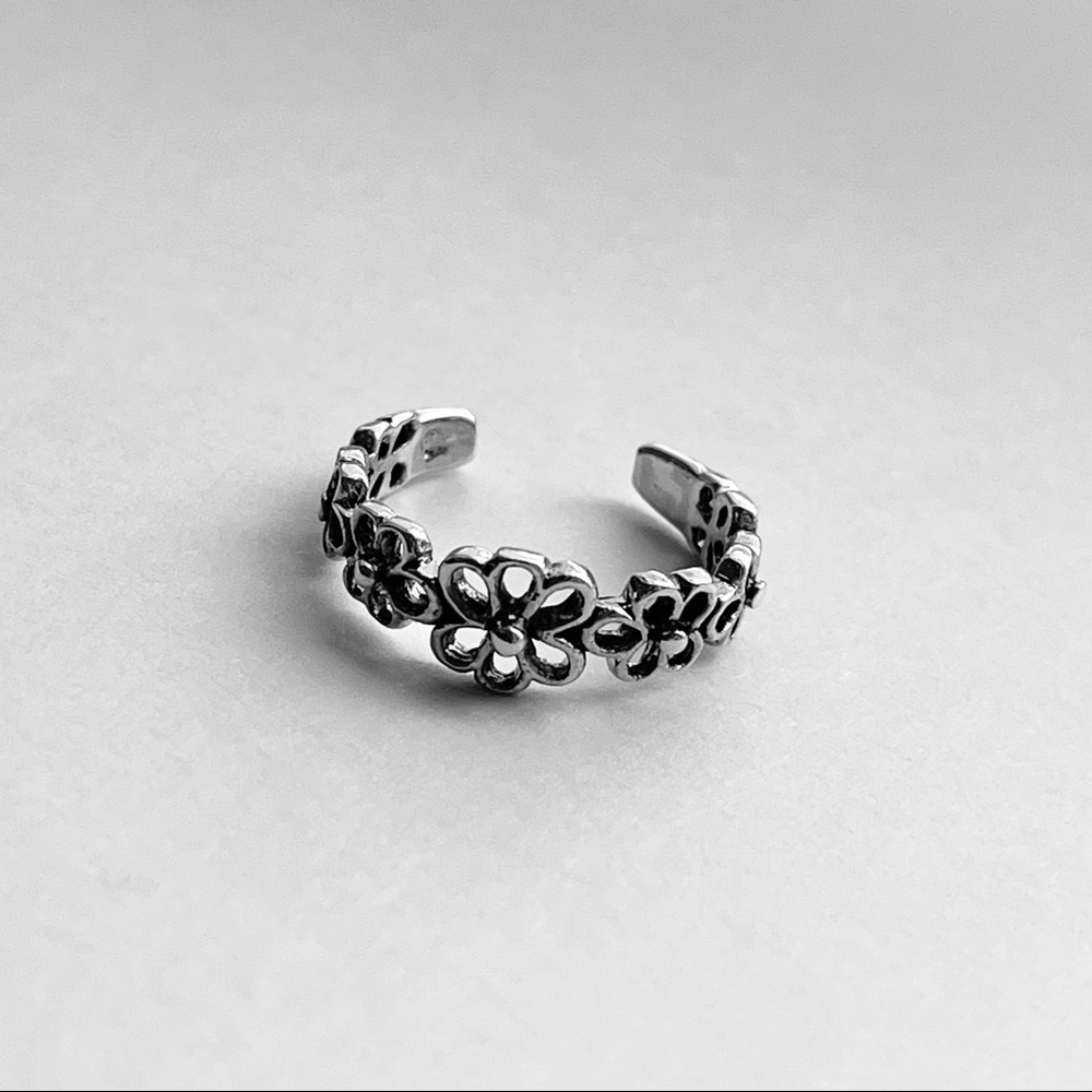 Sterling Silver Flower Toe Ring, Silver Ring, Mid… - image 7